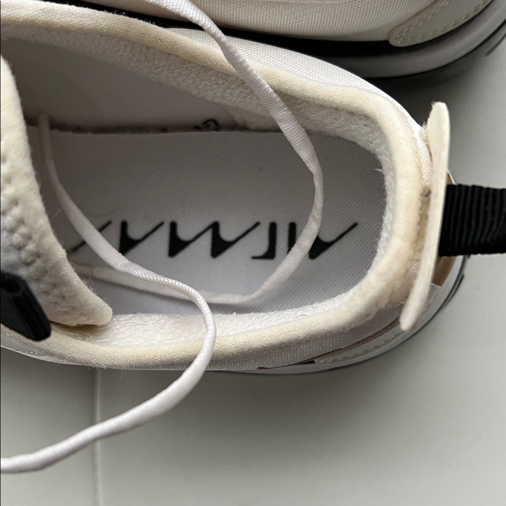 Nike Air Max Dia Size 9 - Picture 6 of 7